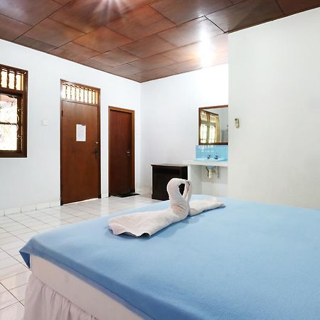 Mekar Jaya Bungalows Кута Экстерьер фото