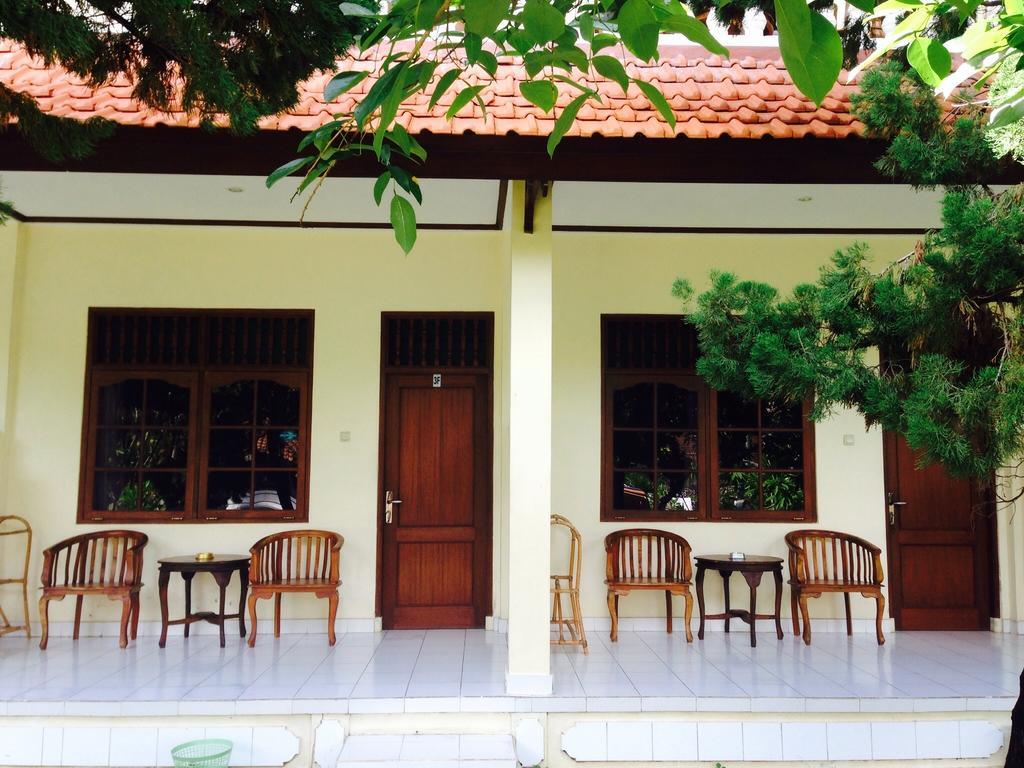 Mekar Jaya Bungalows Кута Номер фото
