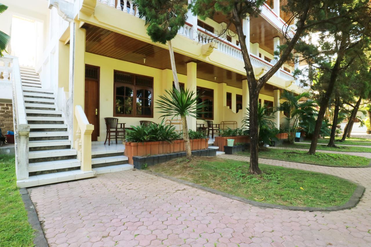 Mekar Jaya Bungalows Кута Экстерьер фото