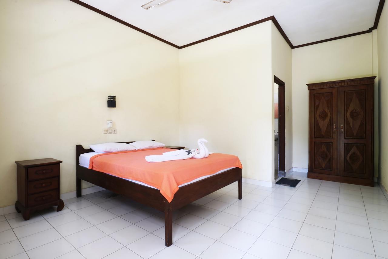 Mekar Jaya Bungalows Кута Экстерьер фото