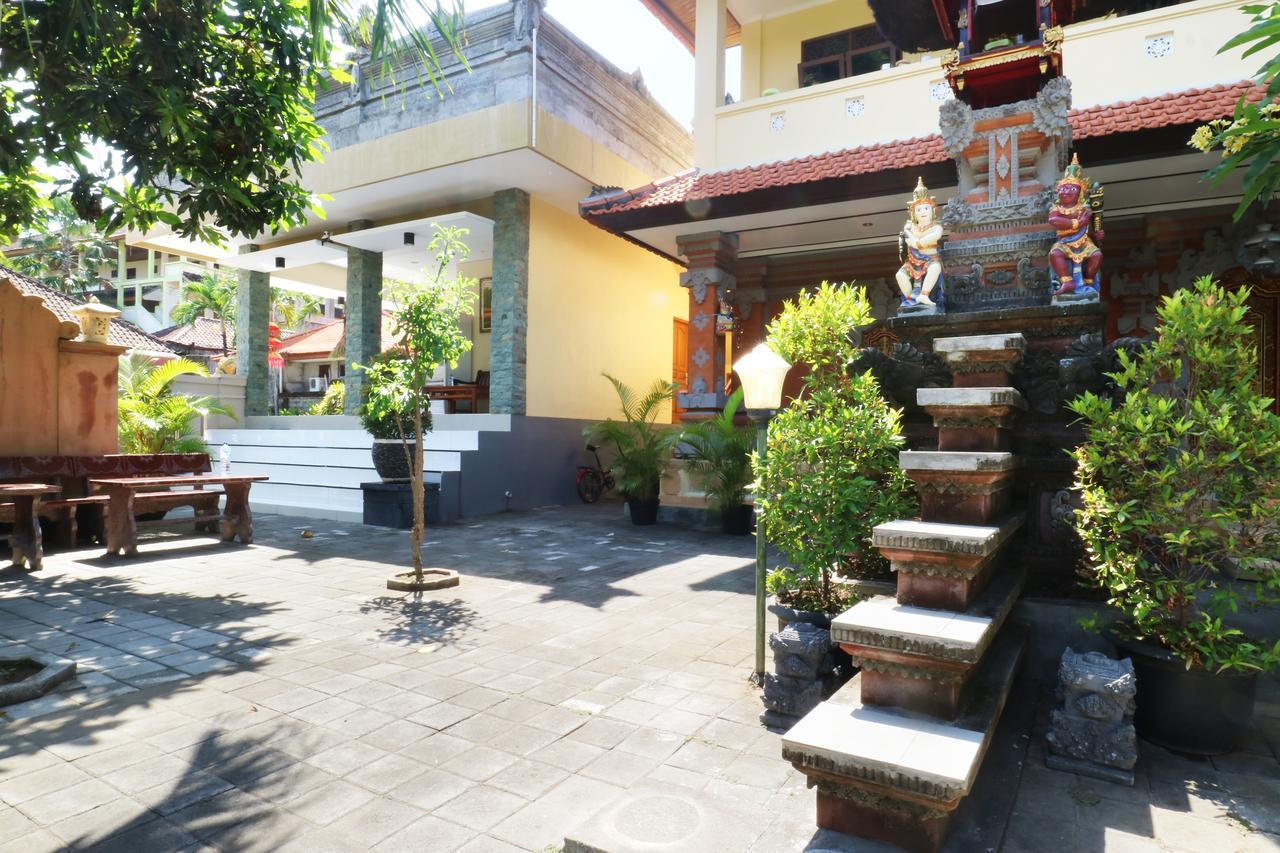 Mekar Jaya Bungalows Кута Экстерьер фото