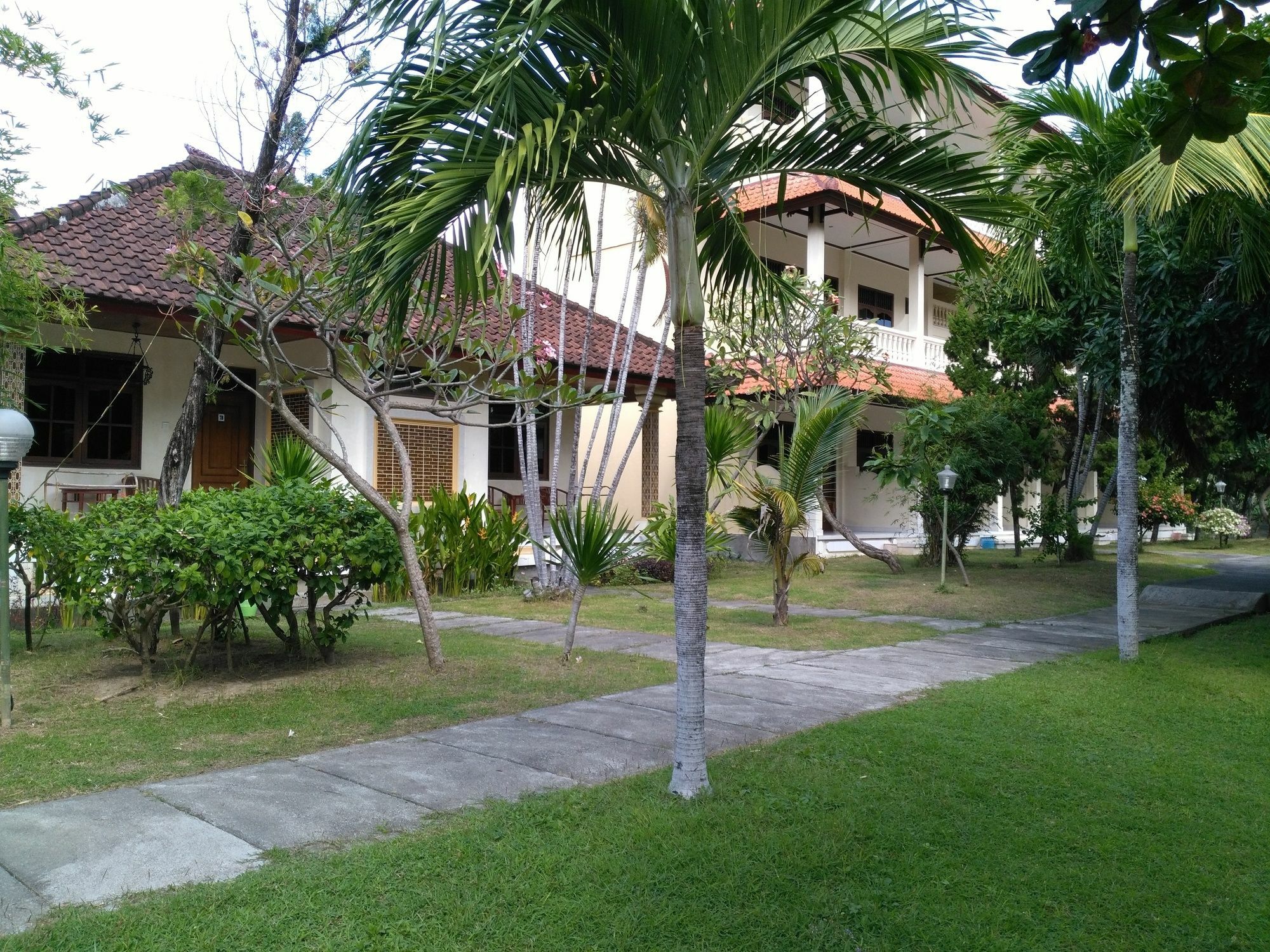 Mekar Jaya Bungalows Кута Экстерьер фото