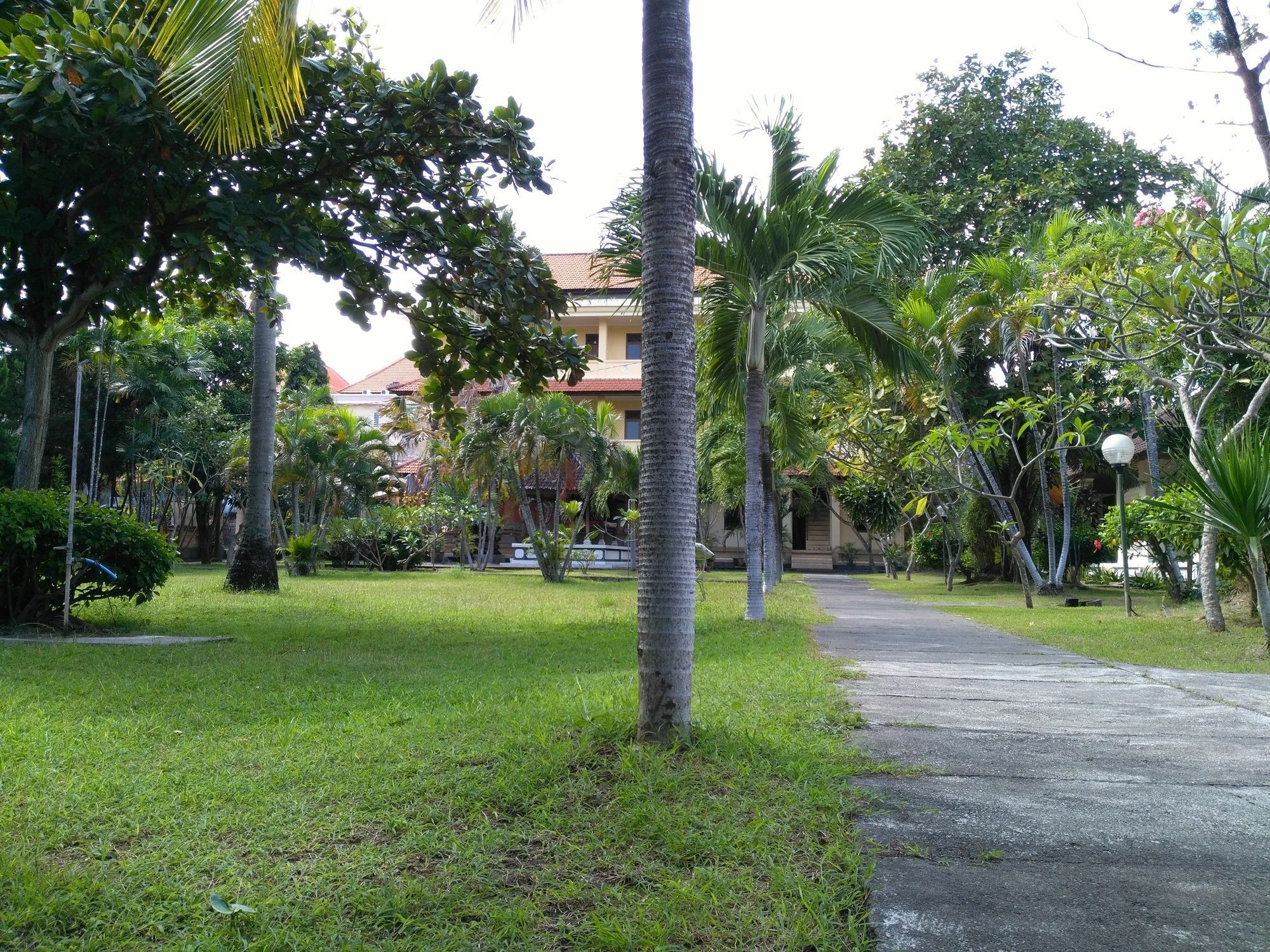 Mekar Jaya Bungalows Кута Экстерьер фото